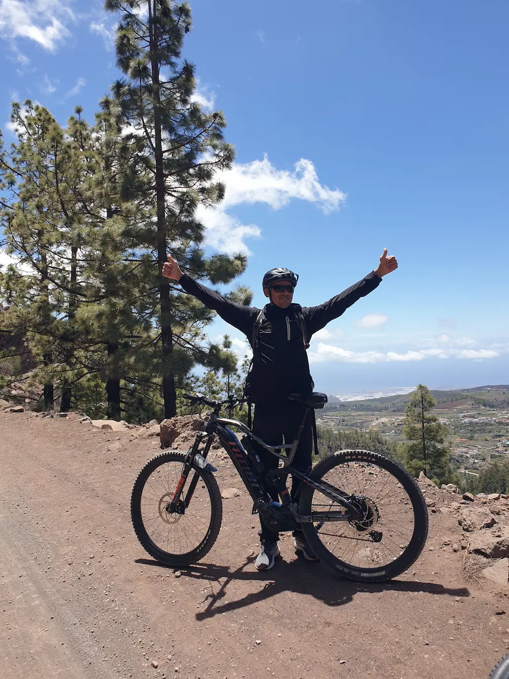 Vistas Panorámicas en la Ruta hacia el Paisaje Lunar